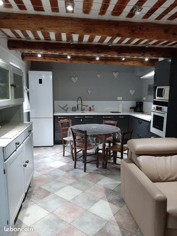 Gite Au Coeur Du Luberon Goult Exterior foto